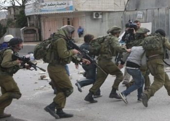 Sionistlər Əl-Xəlildə 12 fələstinlini həbs ediblər – Video