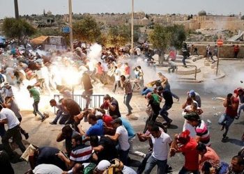 Sionist hərbçilər fələstinli aksiyaçılara basqın ediblər