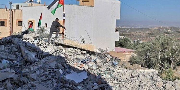 Sionist rejim fələstinlilərin 50 yaşayış binasını dağıdıb