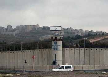 400 fələstinli əsir şiddətli əzab içində