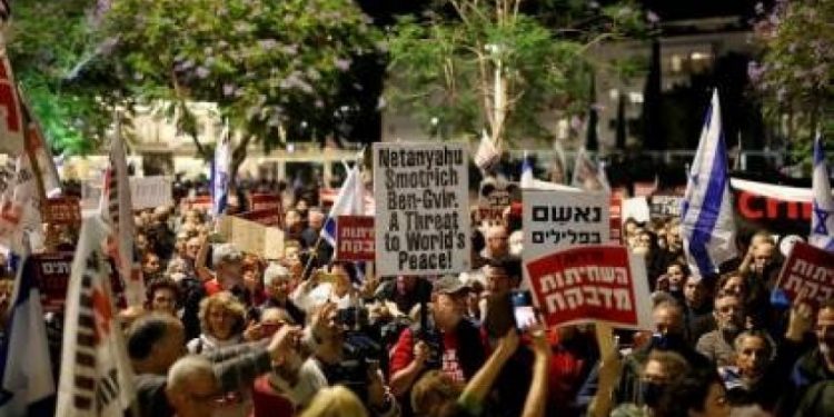 Minlərlə sionist Netanyahu hökumətinin əleyhinə mitinq edib