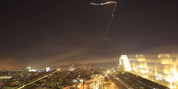 Sionist qırıcı təyyarələrinin Dəməşqin cənubuna hücumu zamanı iki nəfərin şəhadəti