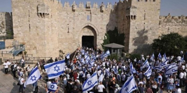 Sionist köçkünlərinin işğal olunmuş Qüdsdə “Babul-Amud”-a yürüşləri