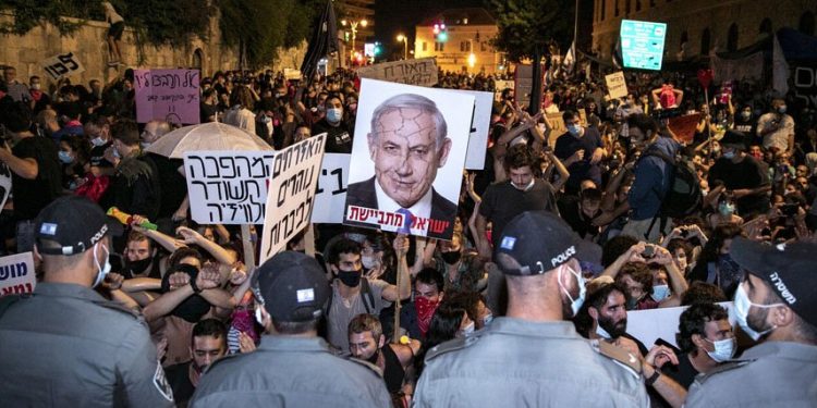 Netanyahunun müxalifləri yenə də işğal altındakı torpaqlarda nümayişlər keçiriblər