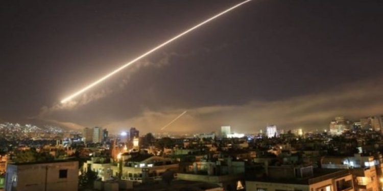 Sionistlərin Suriyaya bugünkü hücumunda üç mülki şəxs yaralanıb