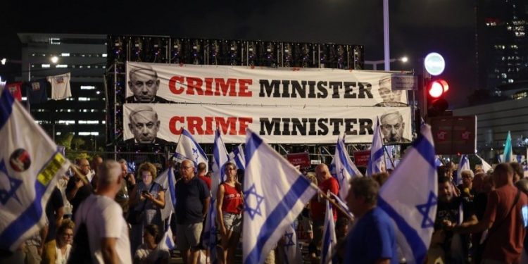 Netanyahunu dəstəkləyən sürücü etirazçıları maşınla əzib