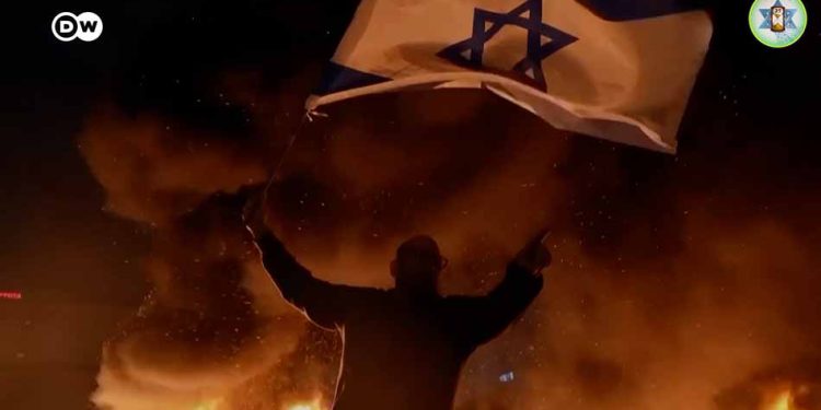 İsrail: İnsanlar bank hesablarını boşaldır! (Video)