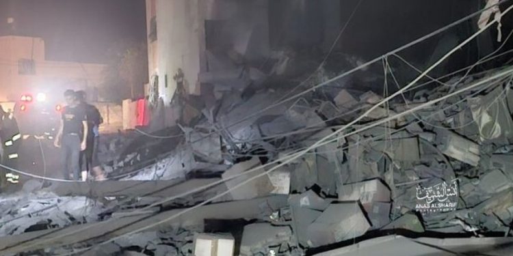 Sionist qırıcılarının əl-Bəric düşərgəsinə hücumunda 22 nəfər şəhid olub