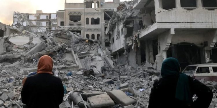 BMT: Qəzzədə 1 milyon fələstinli qadın didərgin düşüb