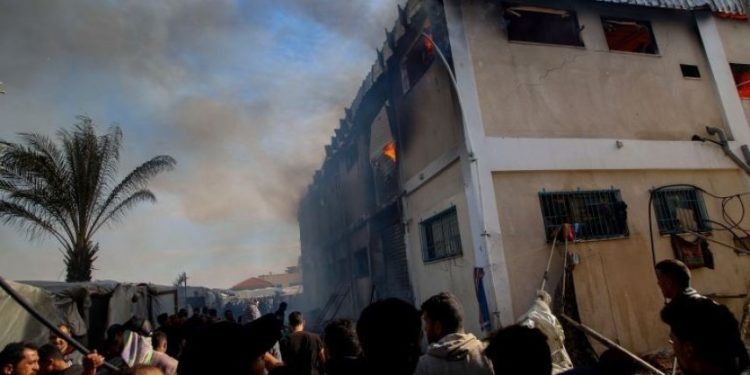 Fələstin mediaları: Sionist rejimi Qəzzədə 3000 ev yandırıb