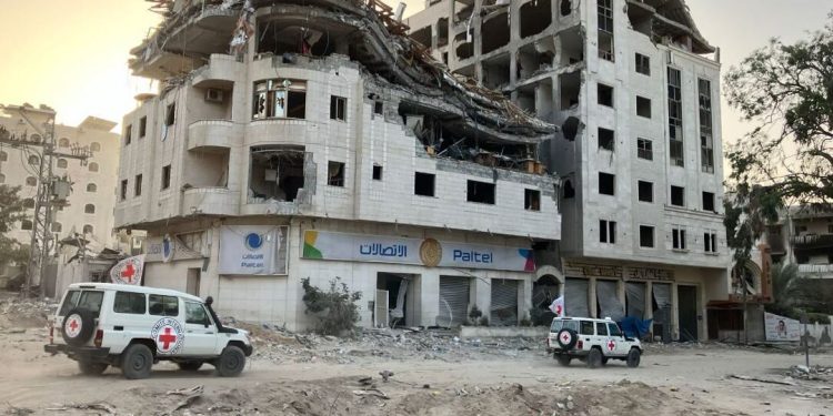 İsrail qırıcılarının Qəzzədəki Qırmızı Xaç Təşkilatının qərargahına hücumu