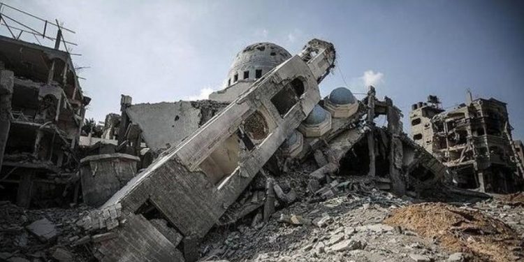Qəzzə Vəqflər Nazirliyi: İşğalçı rejimin hücumları zamanı 604 məscid dağıdılıb