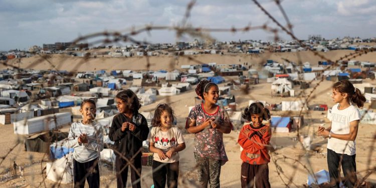 UNİCEF: Rəfəhdə 600 min uşaq yaralı, xəstə və qida çatışmazlığına düçardır