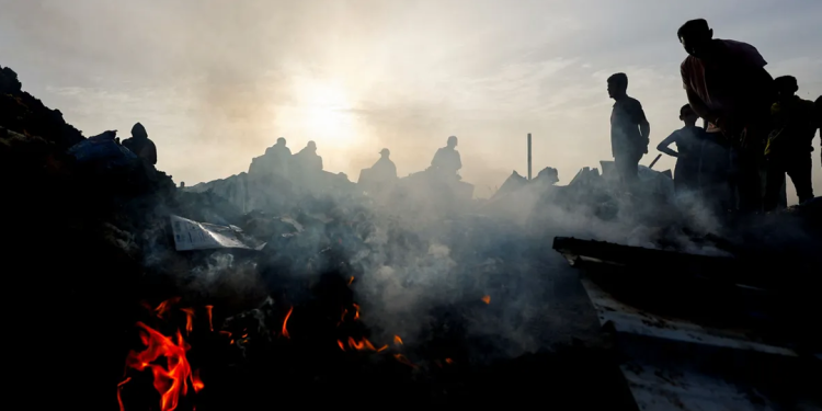 İsrailin Rəfəhdə qaçqınların çadırına yeni hücumu və 20 şəhid