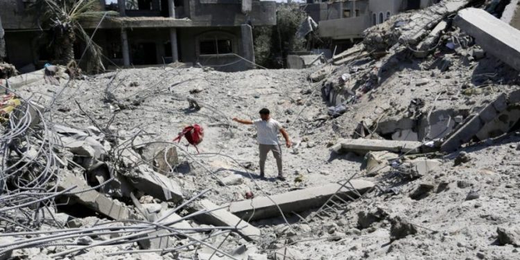 İşğalçıların Qəzzədə qaçqın düşərgəsinə hücumu / fələstinli 16 şəhid