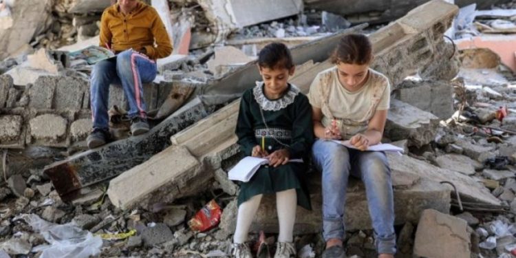 Qəzzədə 11000-dən çox fələstinli şagird şəhid edilib