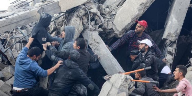 Qəzzə şəhidlərinin sayı 42438 nəfərə çatıb