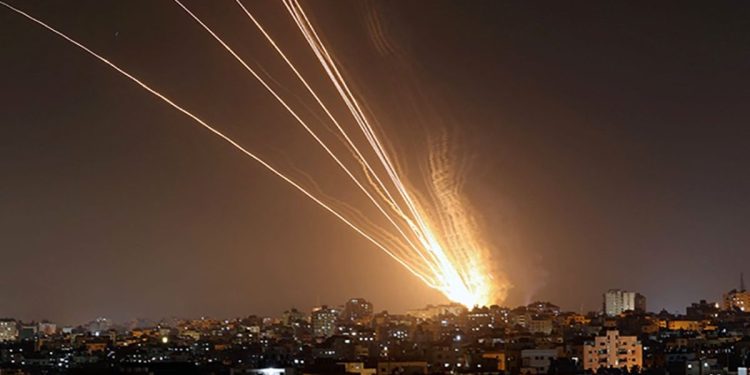 İsrailin Suriyanın Palmira şəhərinə hücumunda 80-dan çox insan şəhid olub və yaralanıb