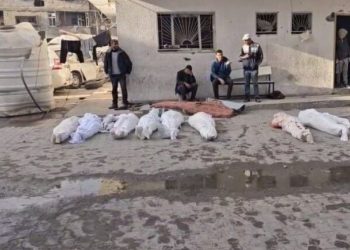 Qəzzə zolağında bir mənzilin bombalanması zamanı 21 fələstinli şəhid olub