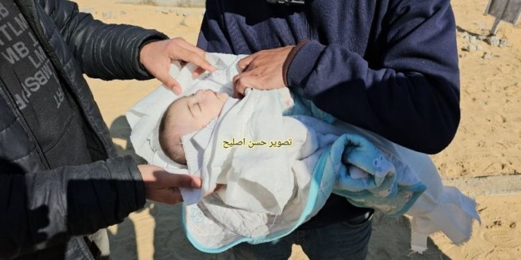 6 fələstinli uşaq şiddətli soyuqlar nəticəsində həyatını itirib