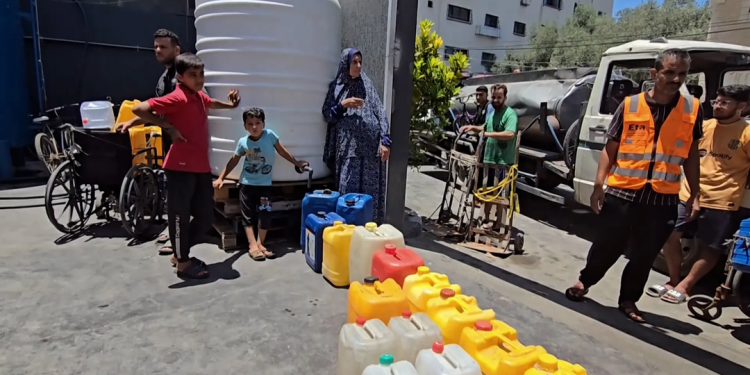 Oxfam: İsrail Qəzzənin su şəbəkəsinin böyük bir hissəsini məhv edib