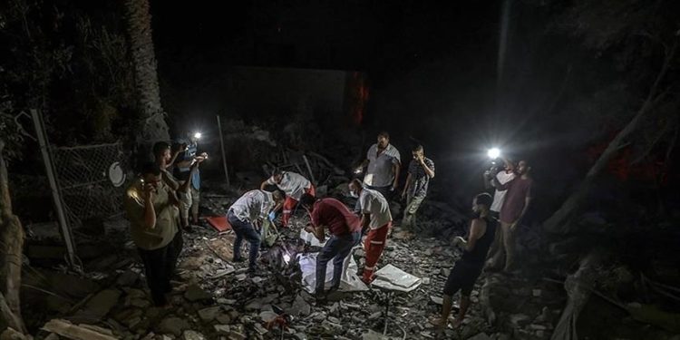 Qəzzədə növbəti 27 nəfər dağıntılar altından çıxarılıb