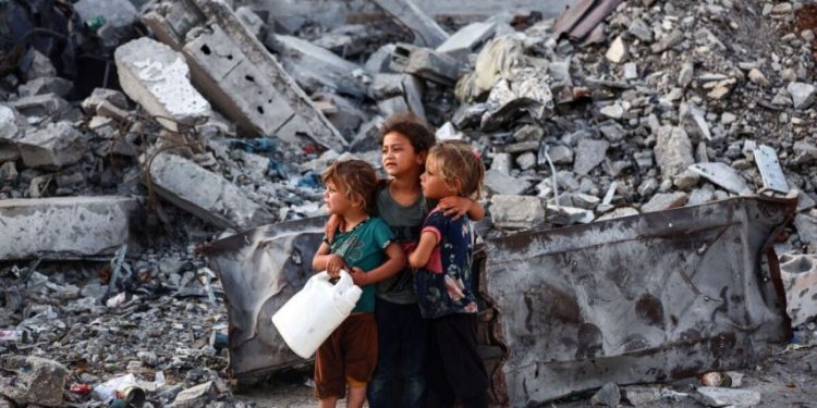 Qəzzədə hər 40 dəqiqədən bir uşaq şəhid olur