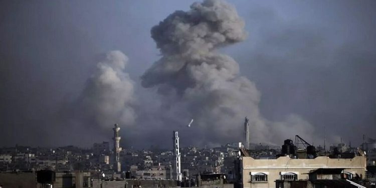 Qəzzənin bombalanması nəticəsində 30-dan çox fələstinli qətliam edilib