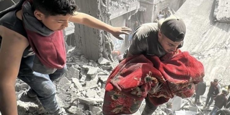 Qəzzədə şəhid olanların sayı 56412-yə çatıb