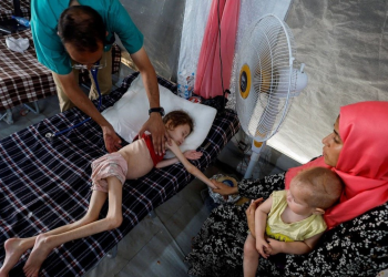 İsrailin blokadası səbəbindən Qəzzada 60-dan çox fələstinli uşaq aclıqdan həyatını itirib