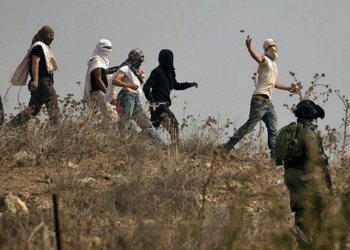 İsrailli köçkünlər CNN müxbirlərinə də rəhm etməyiblər