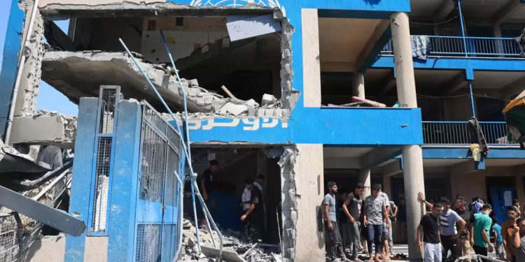 BMT-nin Qaçqınlar üzrə Agentliyinin (UNRWA) Qəzzadakı obyektləri soyqırım meydanlarına çevrilir: 810 şəhid