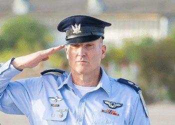 Qəzzaya zərbələri yönəldən İsrail Hərbi Hava Qüvvələrinin komandanı Böyük Britaniyada səfərdədir