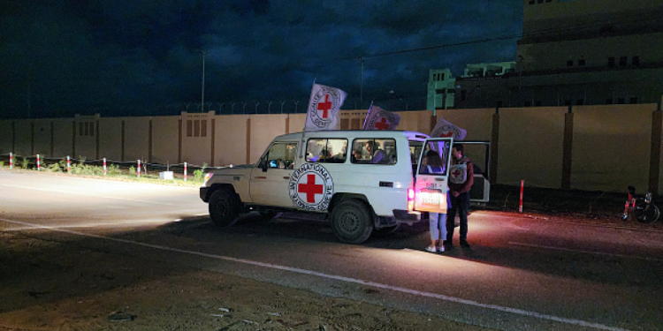 Qırmızı Xaç: Qəzzada səhiyyə sistemi yaralıların sayı qarşısında iflic olub